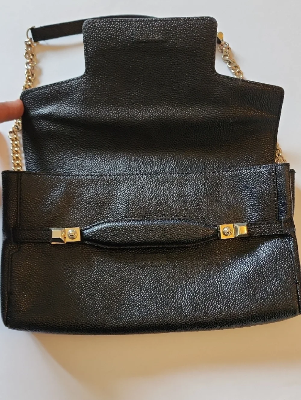 henri bendel Black Pebbled Leather Shoulder Bag with Gold Chain Strap. - Picture 4 of 13